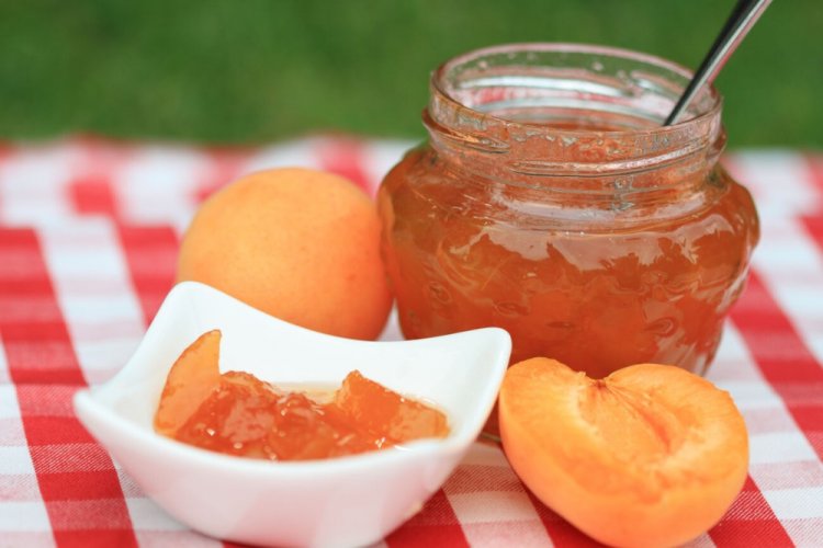 Варенье-пятиминутка из абрикосов с желатином
