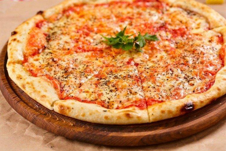 Быстрая домашняя пицца - Чем накормить гостей рецепты
